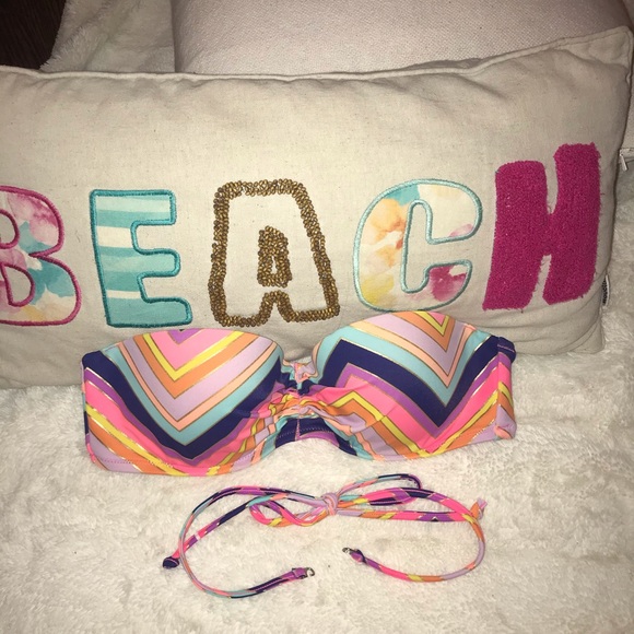 Victoria’s Secret bikini top! - Picture 3 of 4